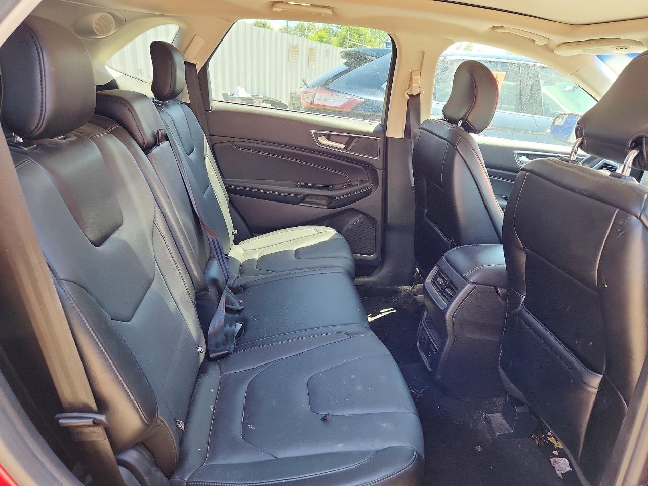 Ford Edge Titanium