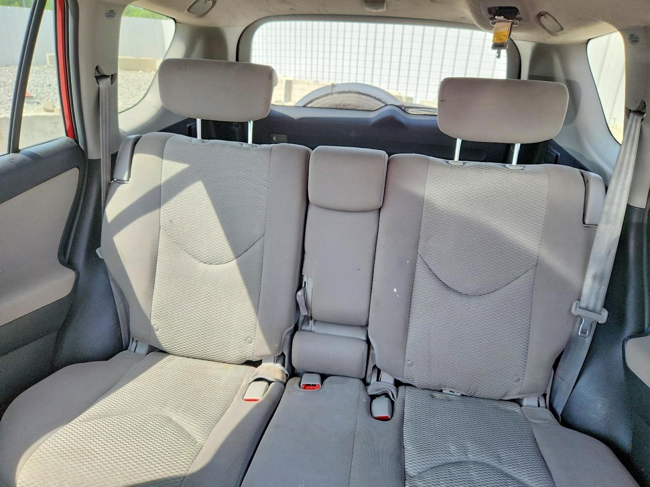 Toyota RAV4 Base