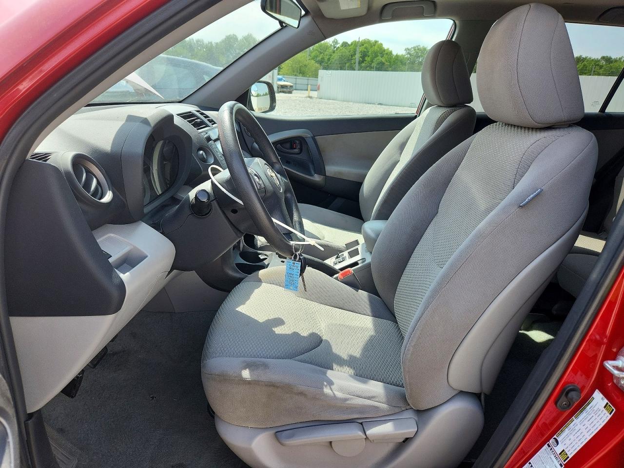 Toyota RAV4 Base