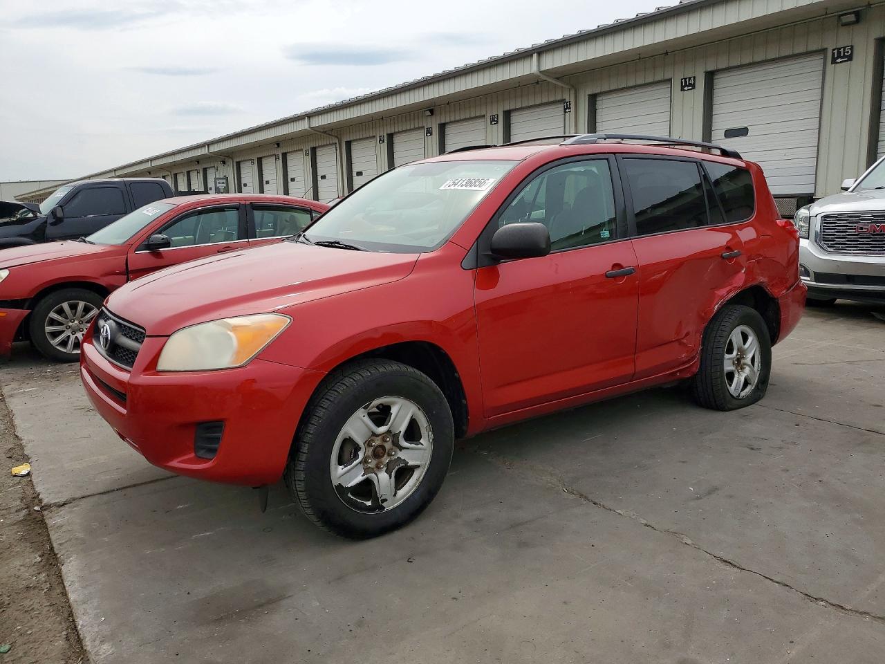 Salvage Toyota RAV4 Image