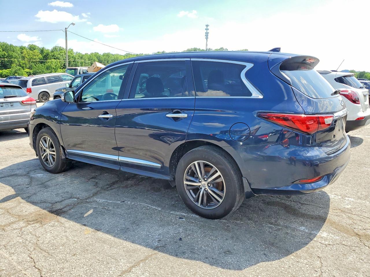 INFINITI Qx Base