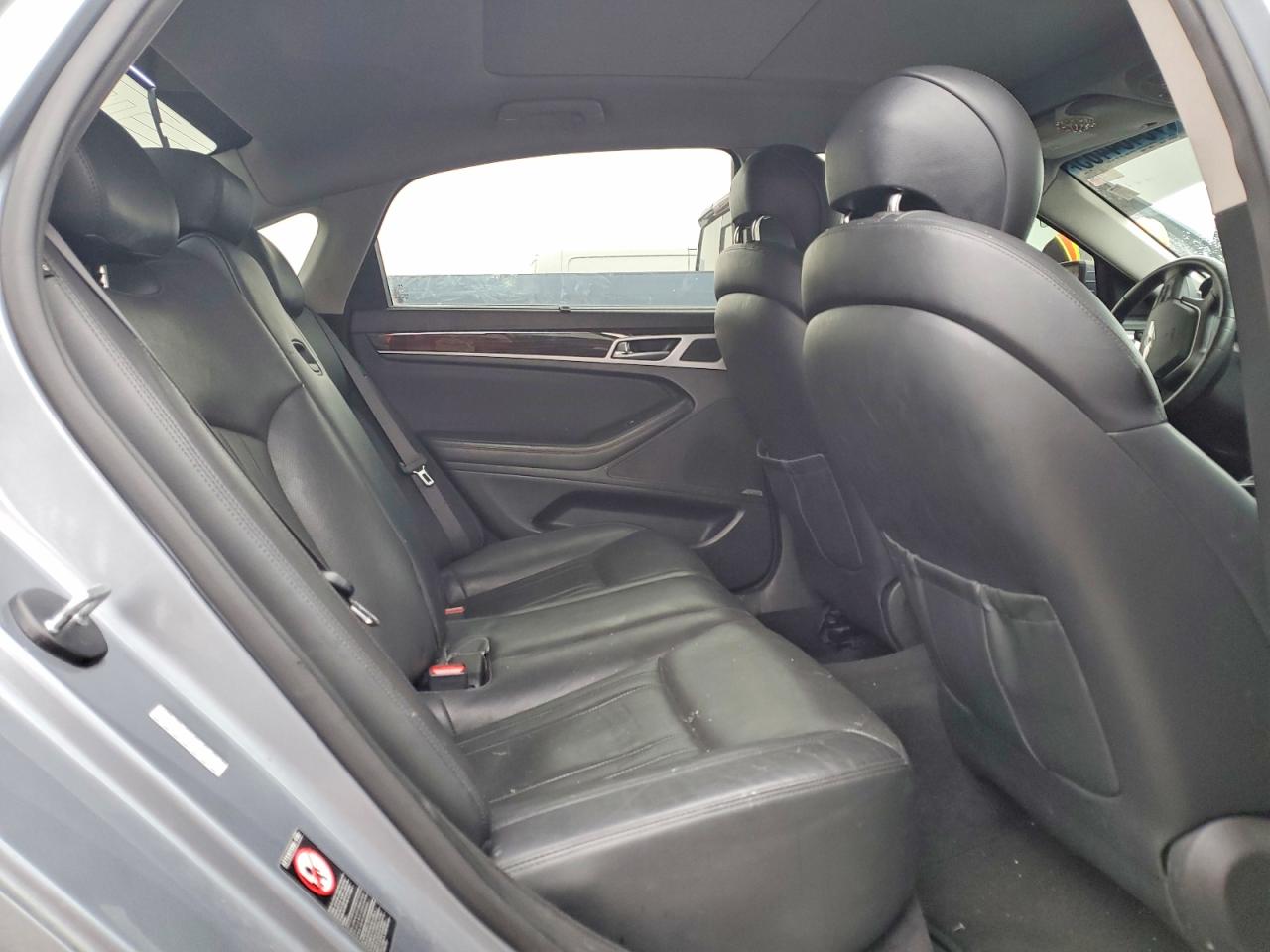 Hyundai Genesis 3.8l