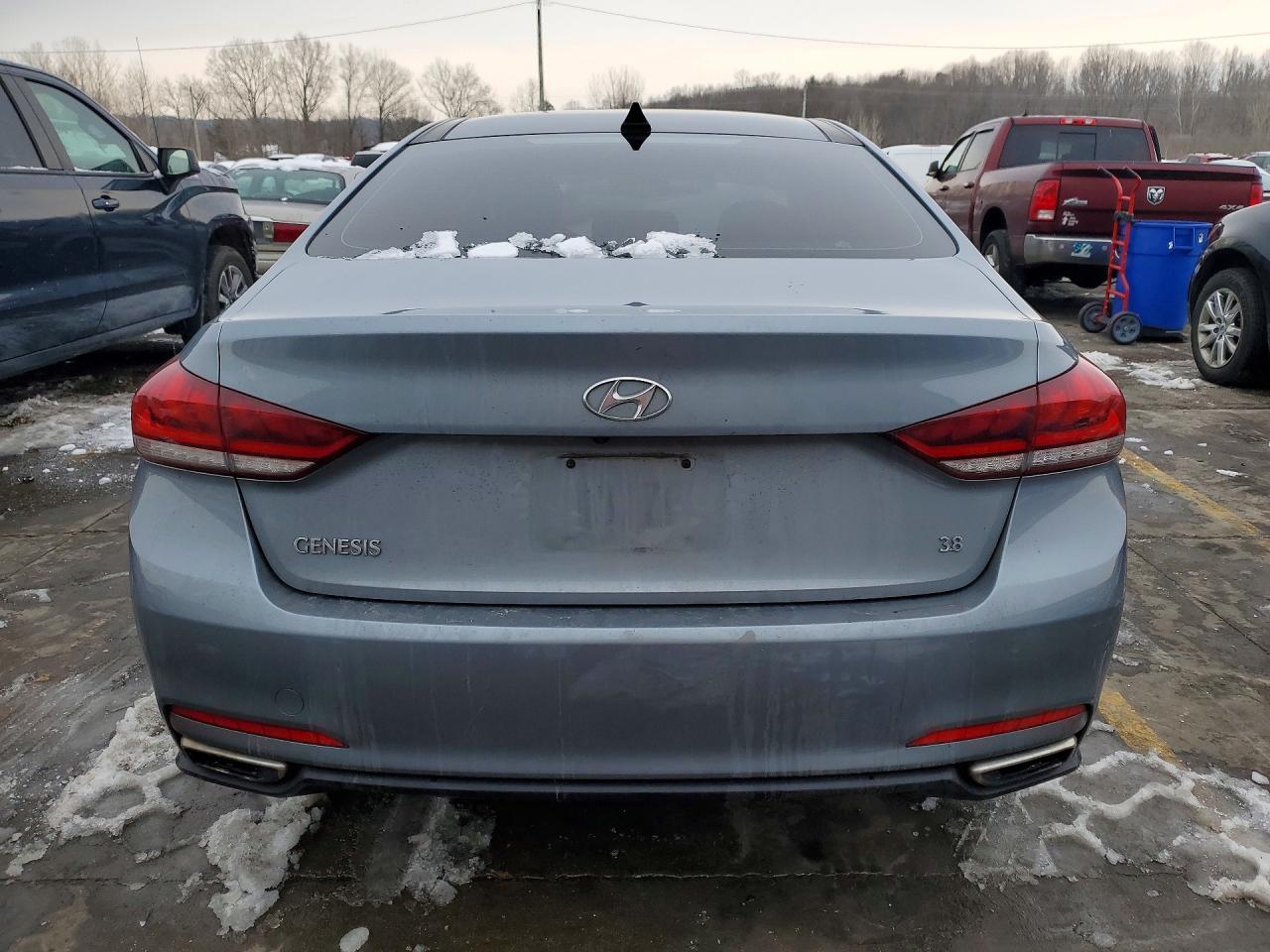Hyundai Genesis 3.8l