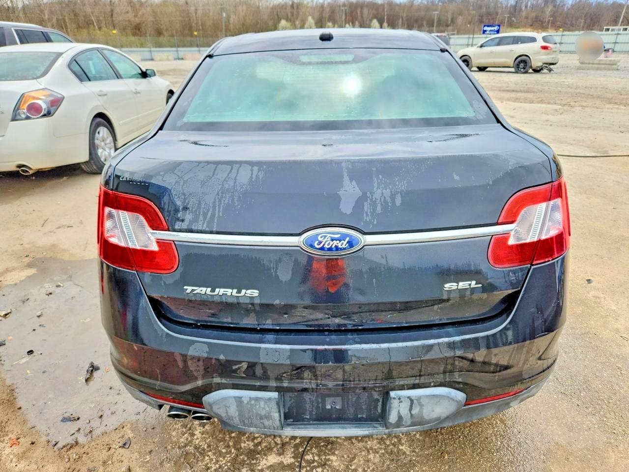 Ford Taurus Sel