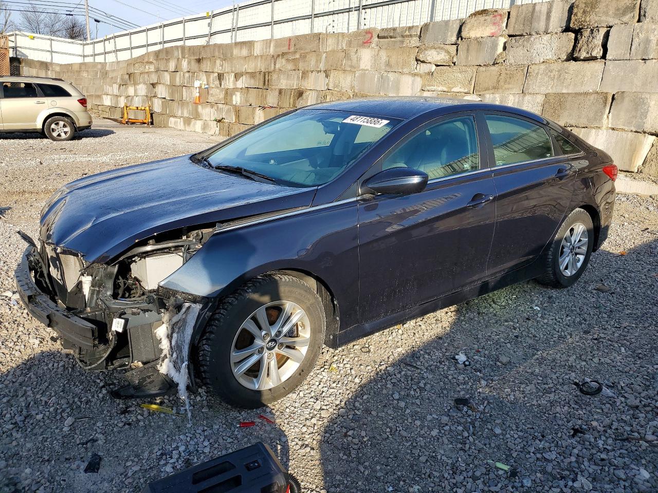 Salvage Hyundai SONATA Image
