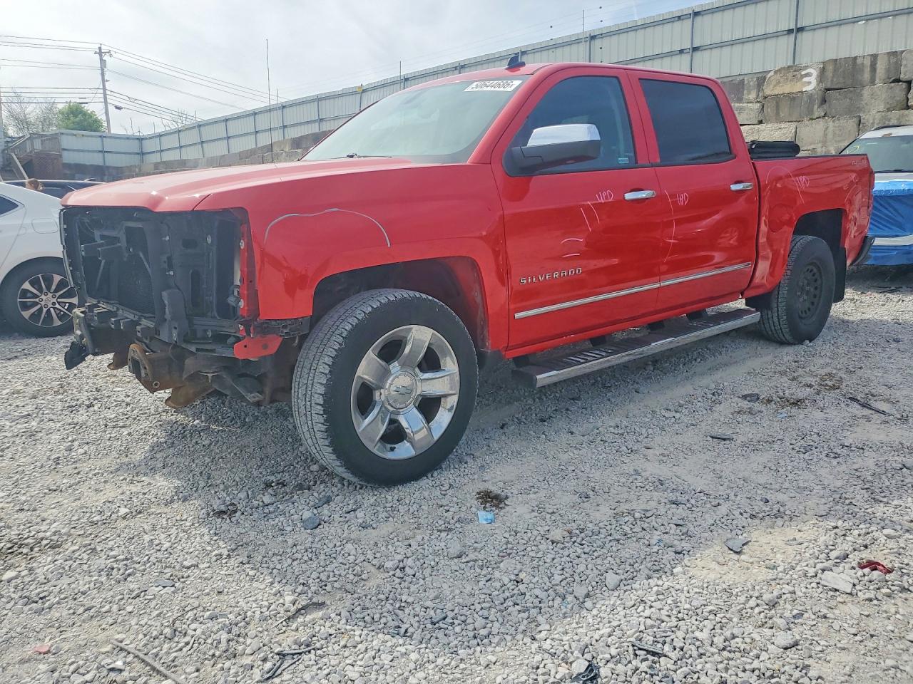 Salvage Chevrolet Silverado Image