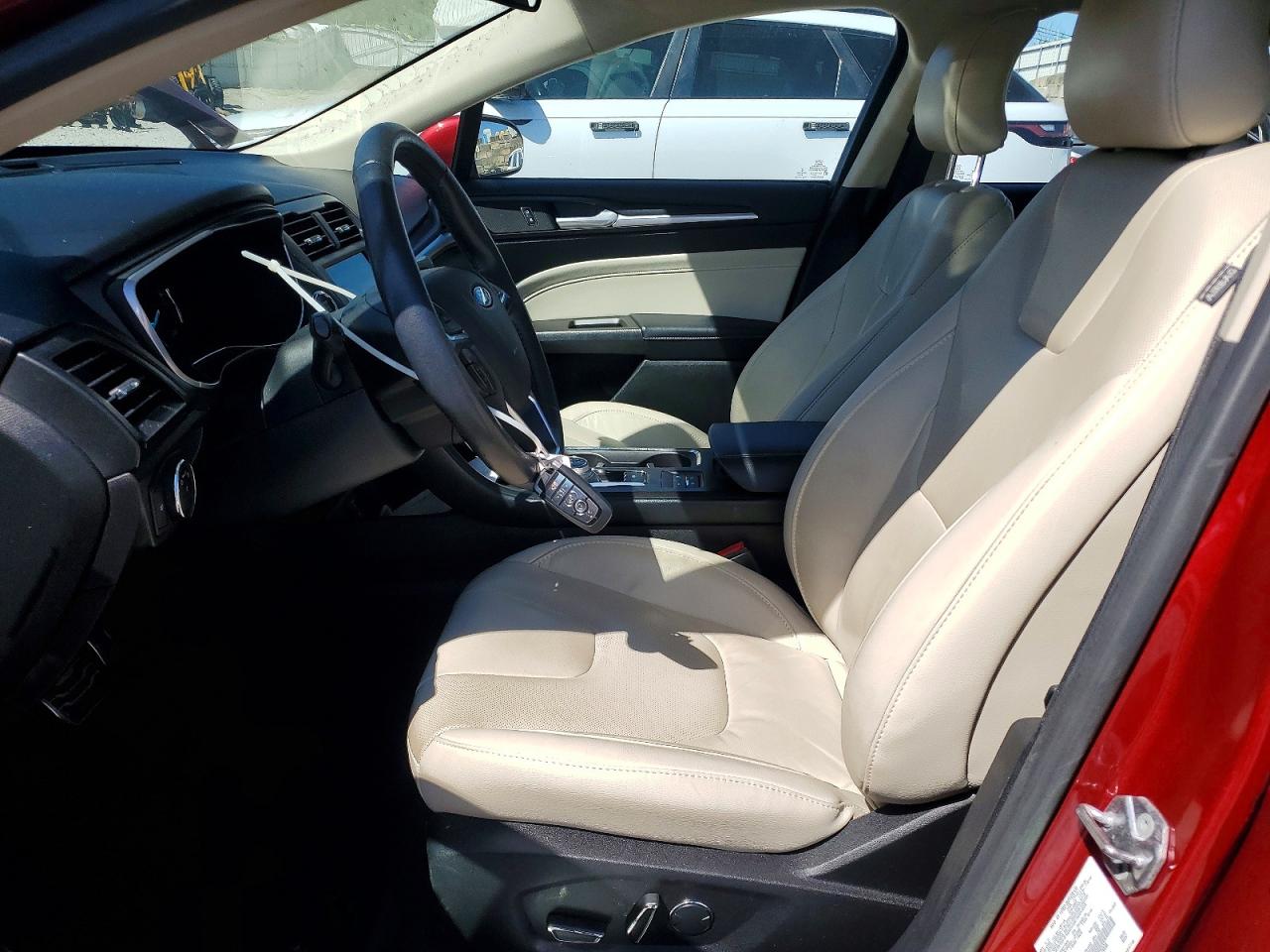 Ford Fusion Titanium Phev