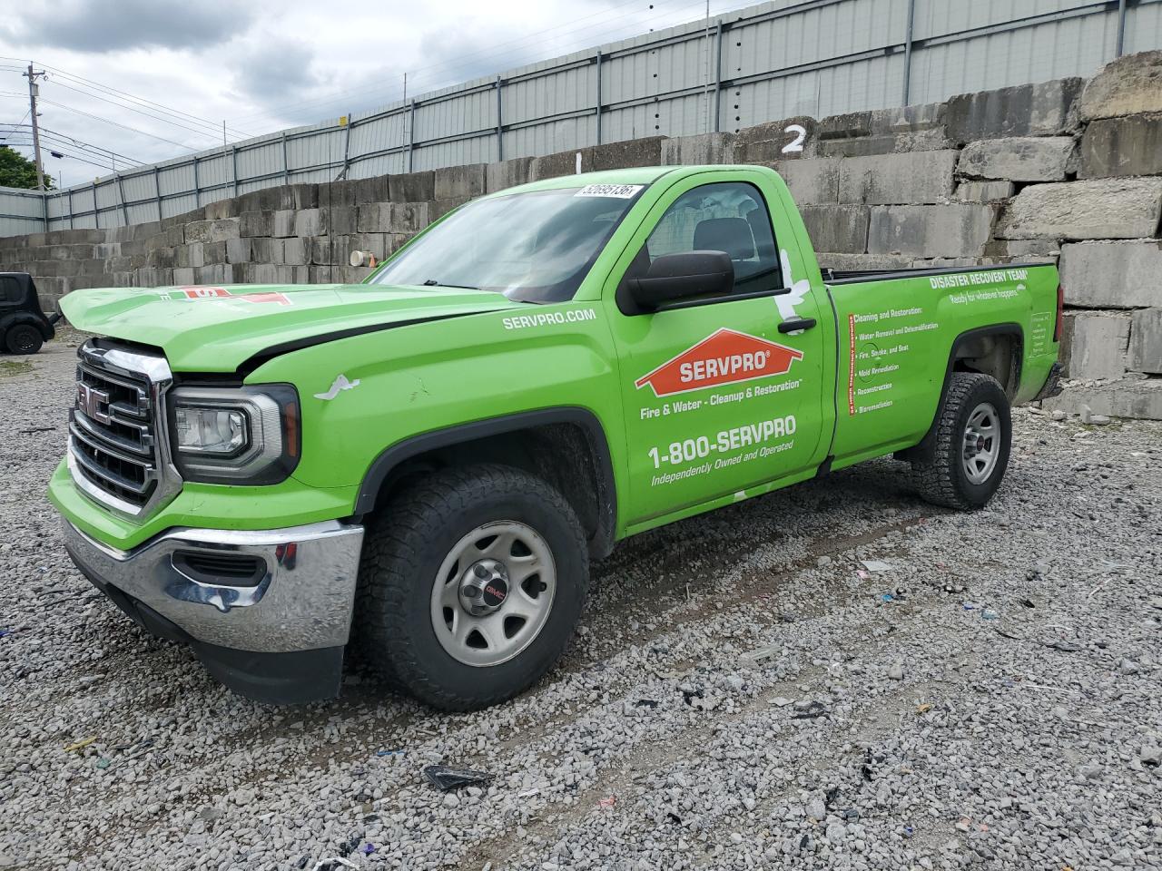 Salvage GMC Sierra Image
