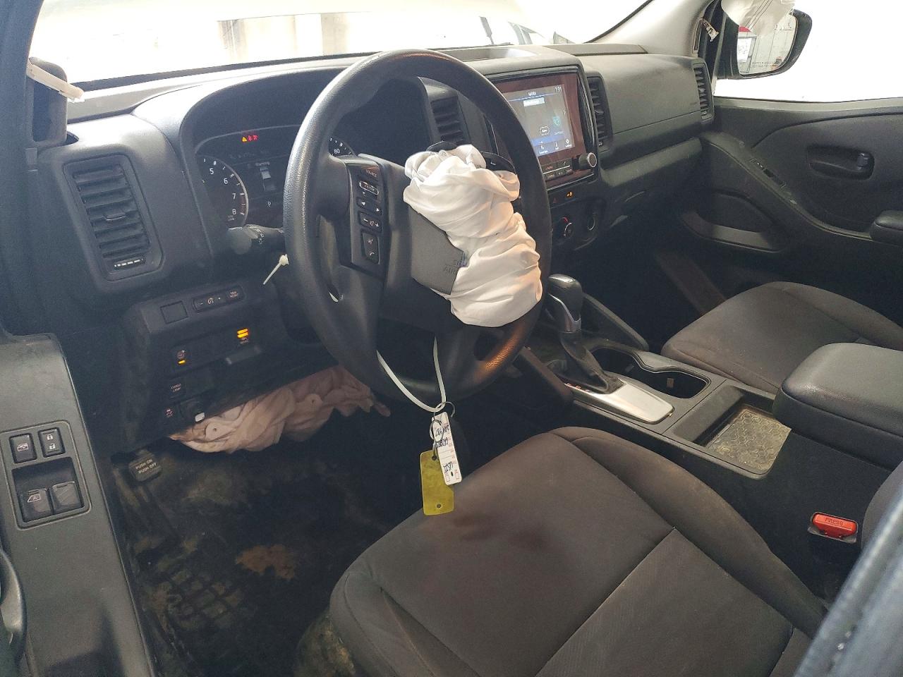 Nissan Frontier S