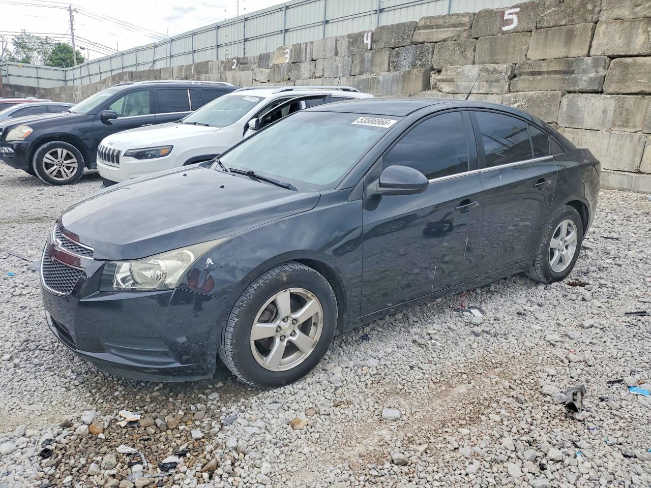 Salvage Chevrolet Cruze Image