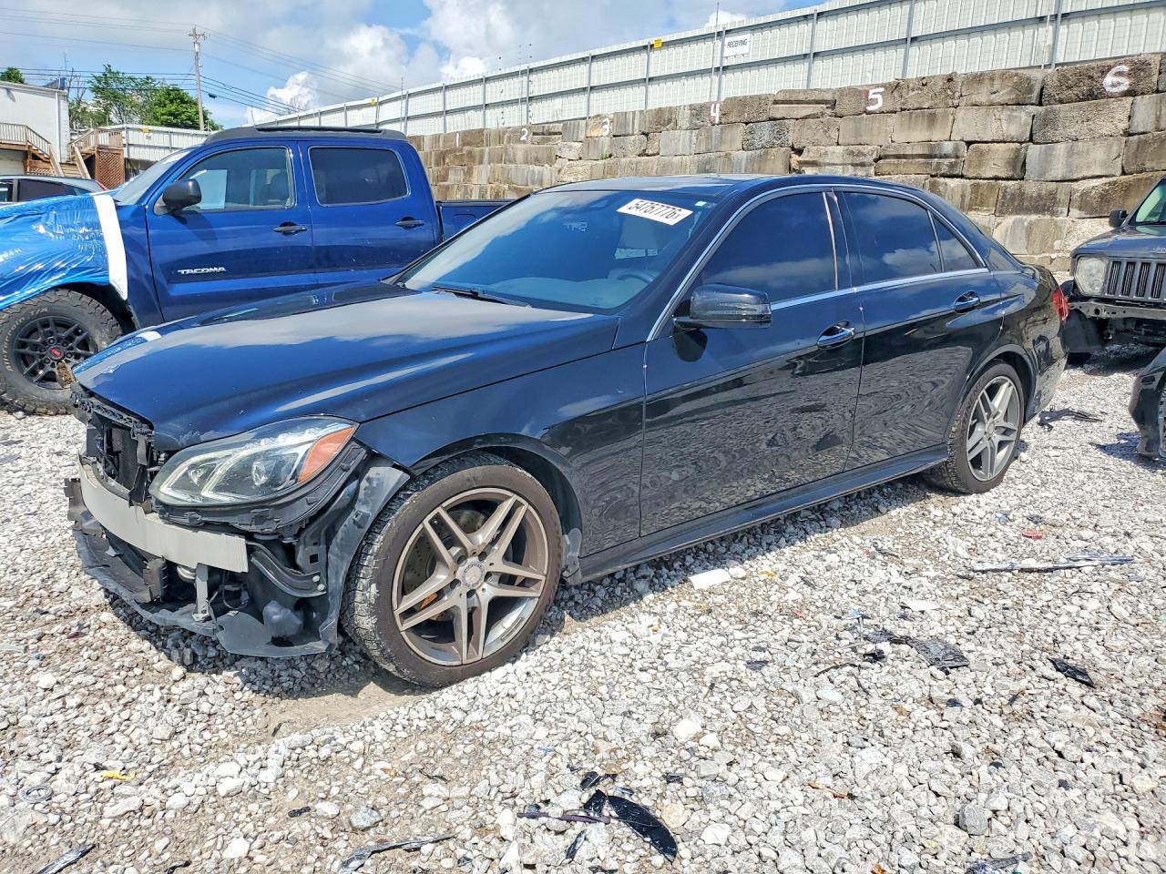 Salvage Mercedes-Benz E-Class Image