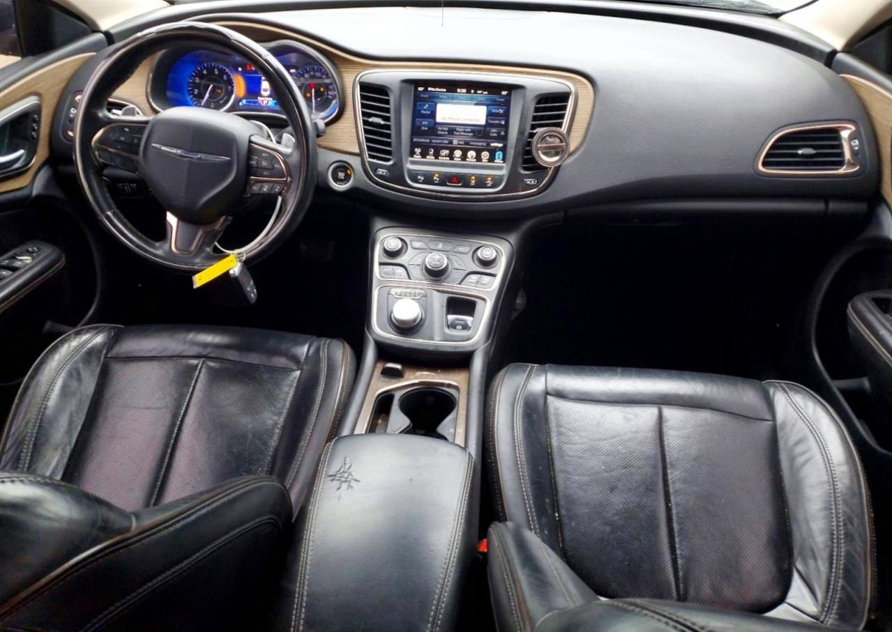 Chrysler 200 C