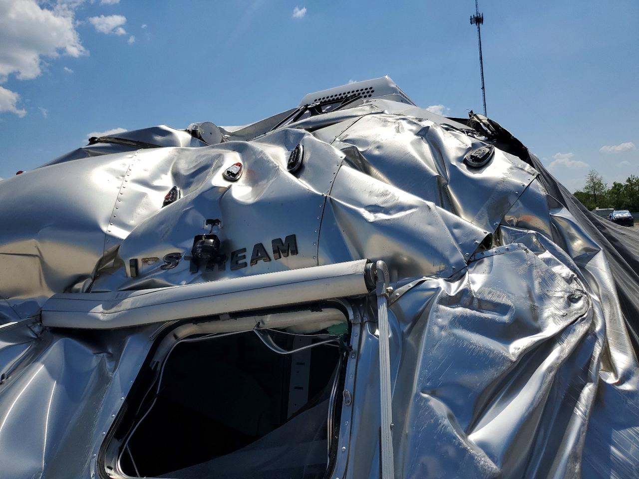 Airstream Caravel