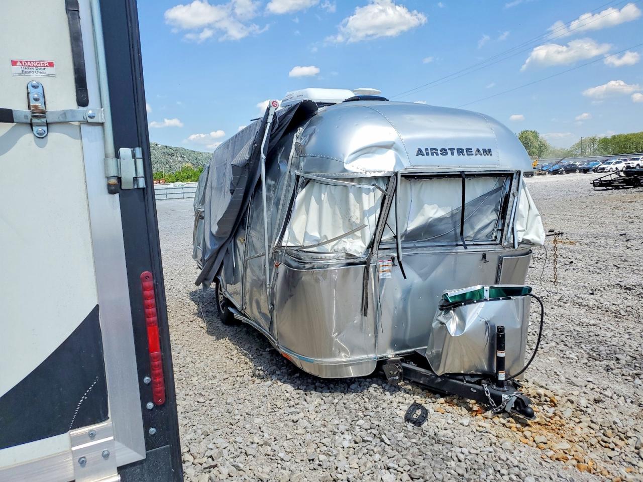 Salvage Airstream Caravel Image