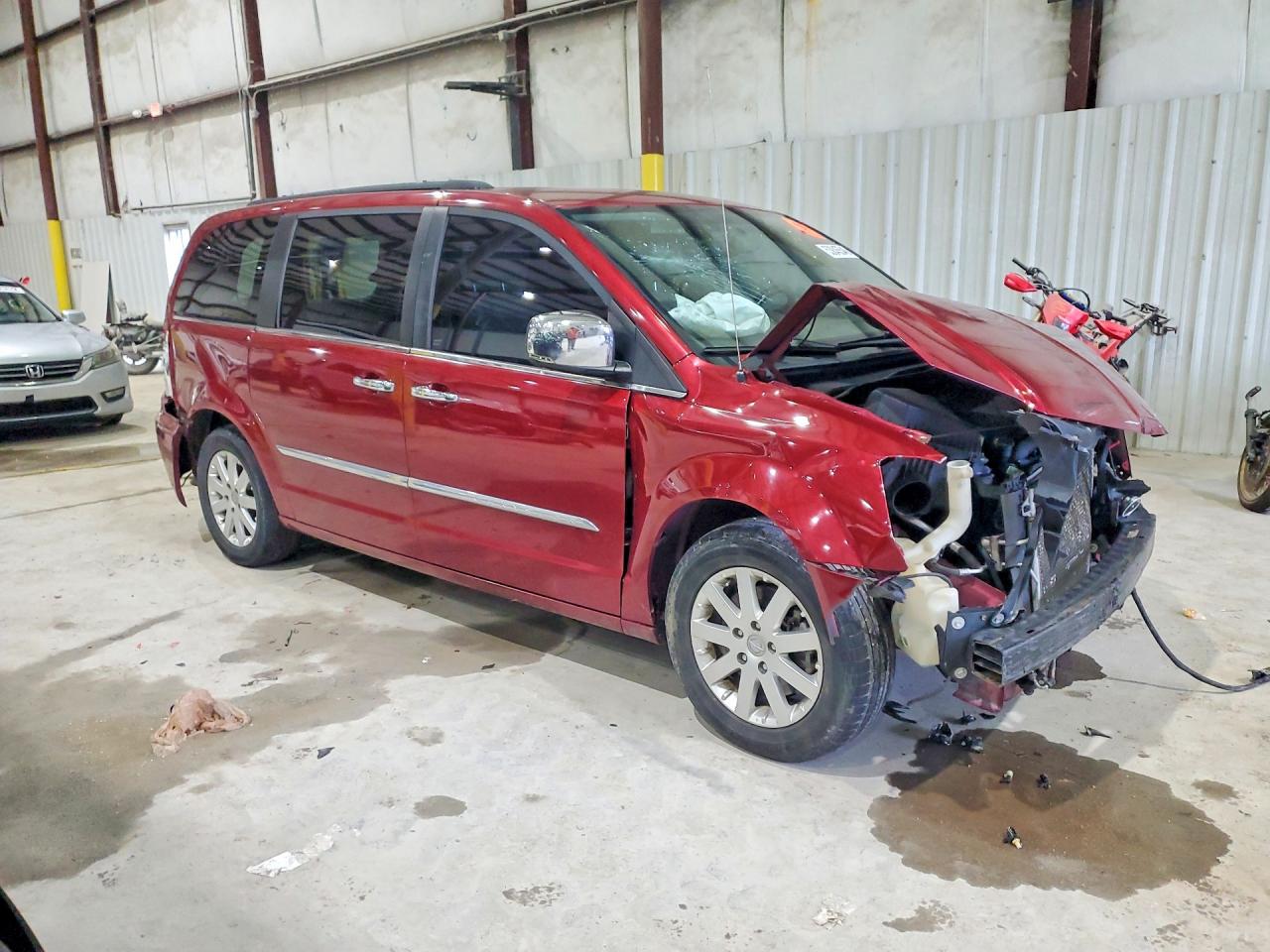 Chrysler Minivan Touring L