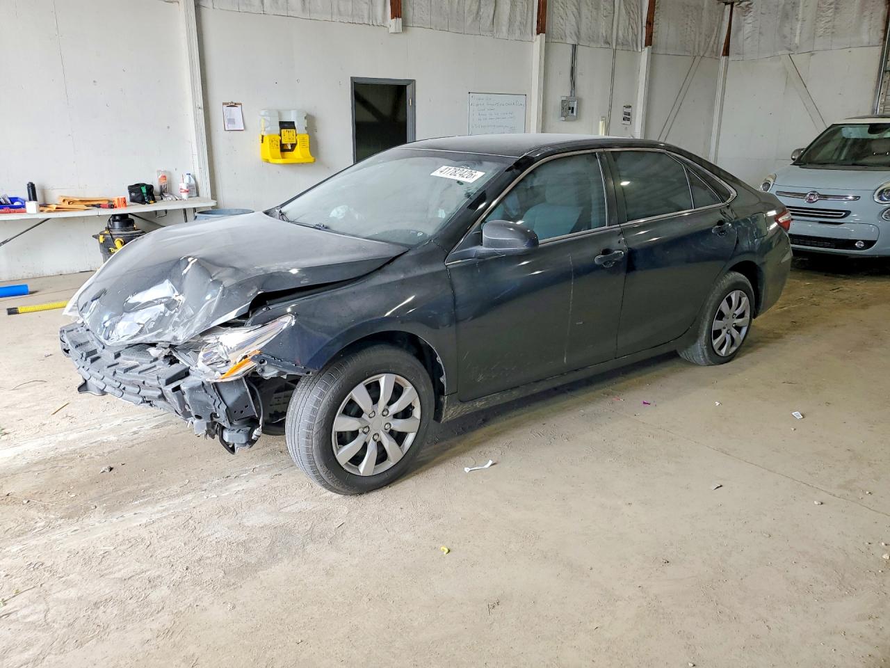 Salvage Toyota Camry Image