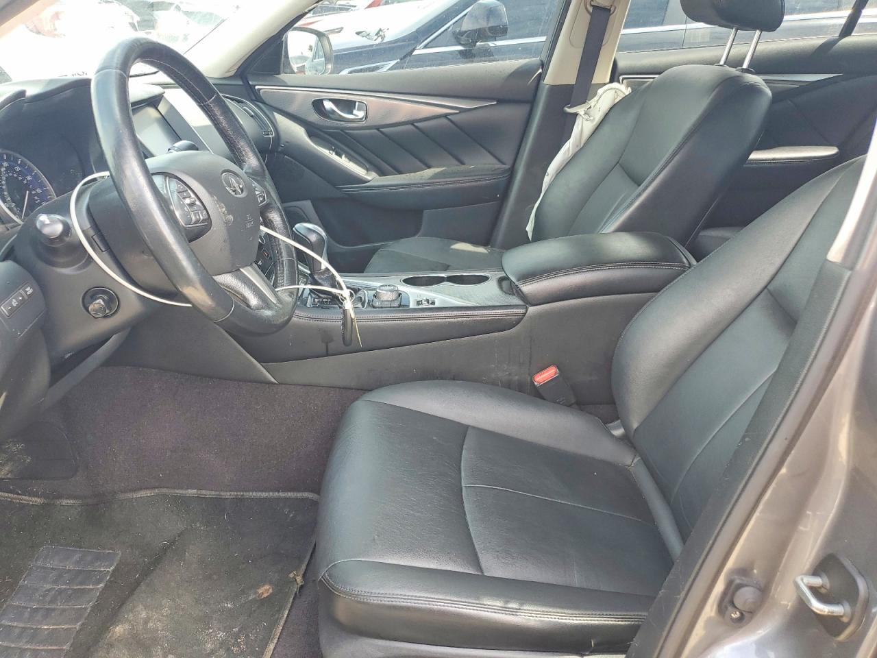 INFINITI Q50 2.0t P 2.0t Premium