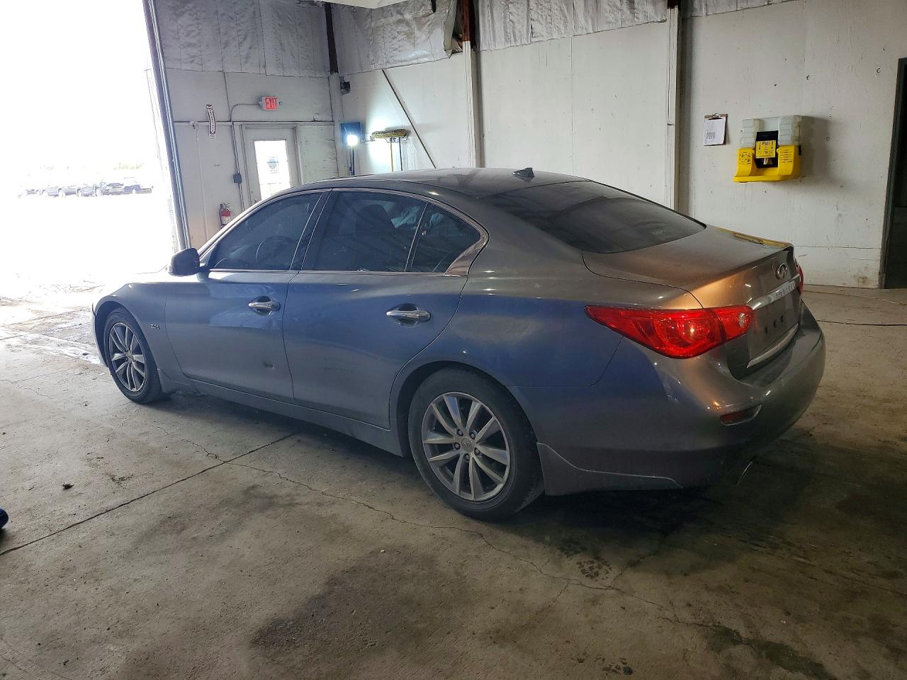 INFINITI Q50 2.0t P 2.0t Premium