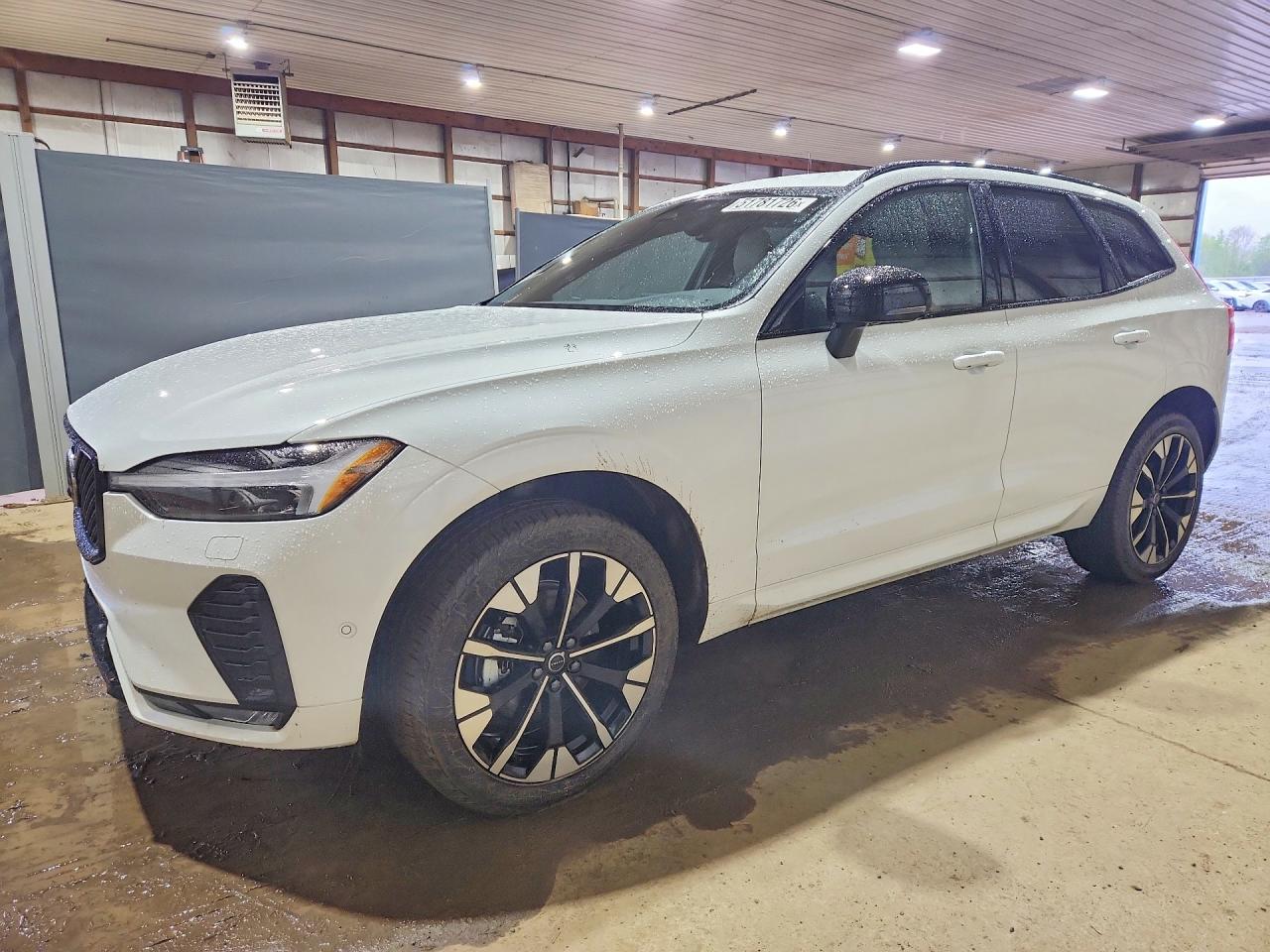 Salvage Volvo XC60 Image