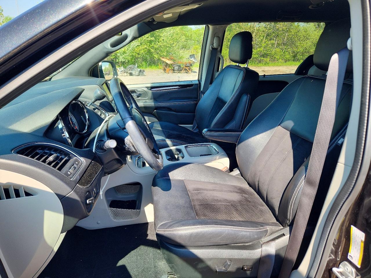 Dodge Caravan Sxt