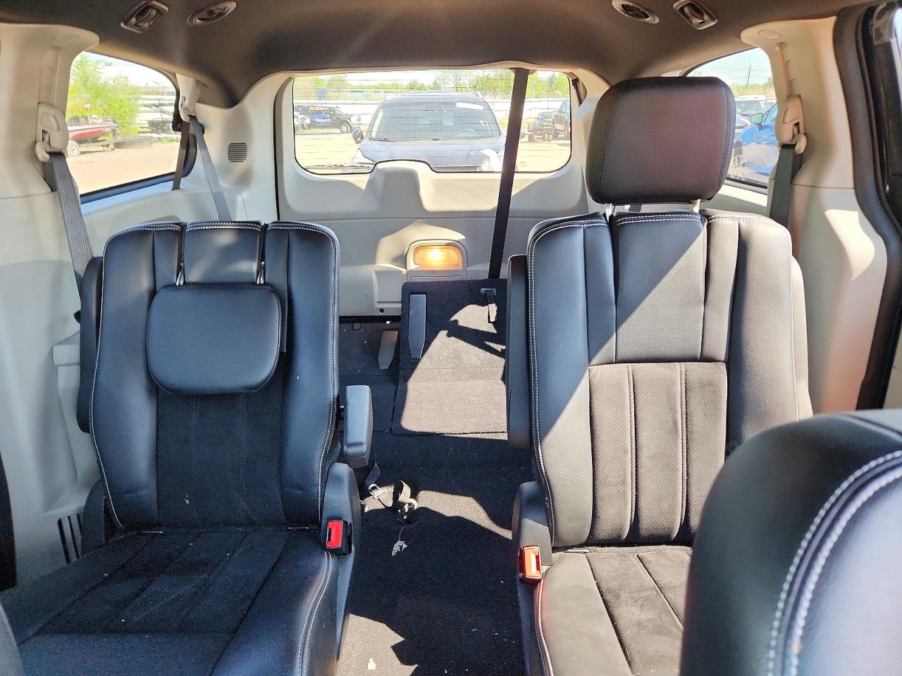 Dodge Caravan Sxt