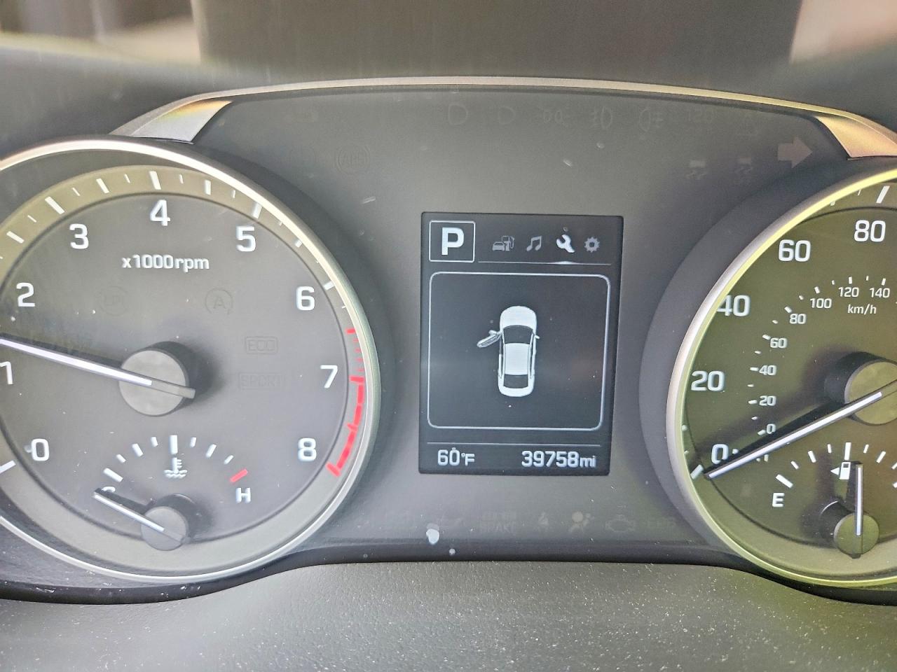 Hyundai ELANTRA Sel