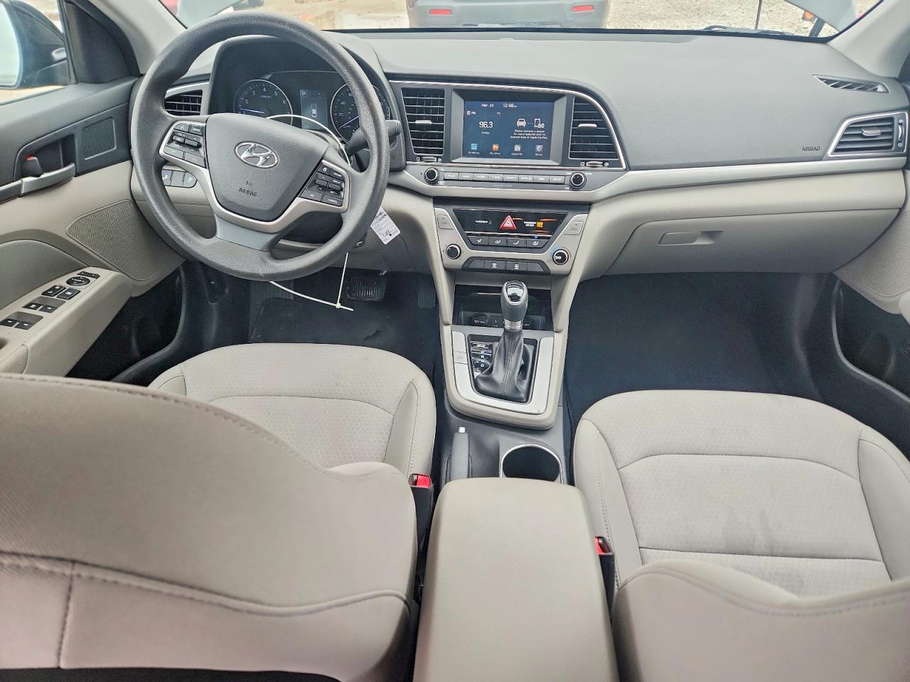 Hyundai ELANTRA Sel