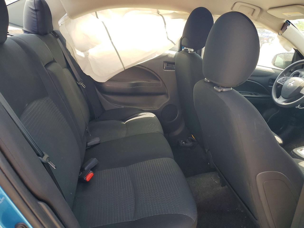 Mitsubishi Mirage G4 Es