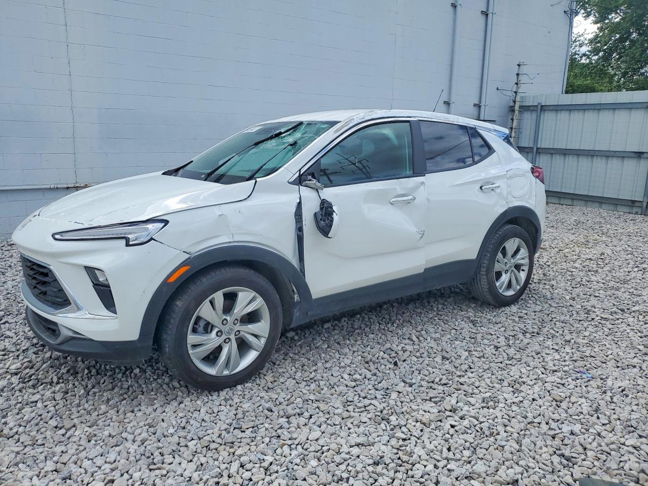 Salvage Buick Encore Image