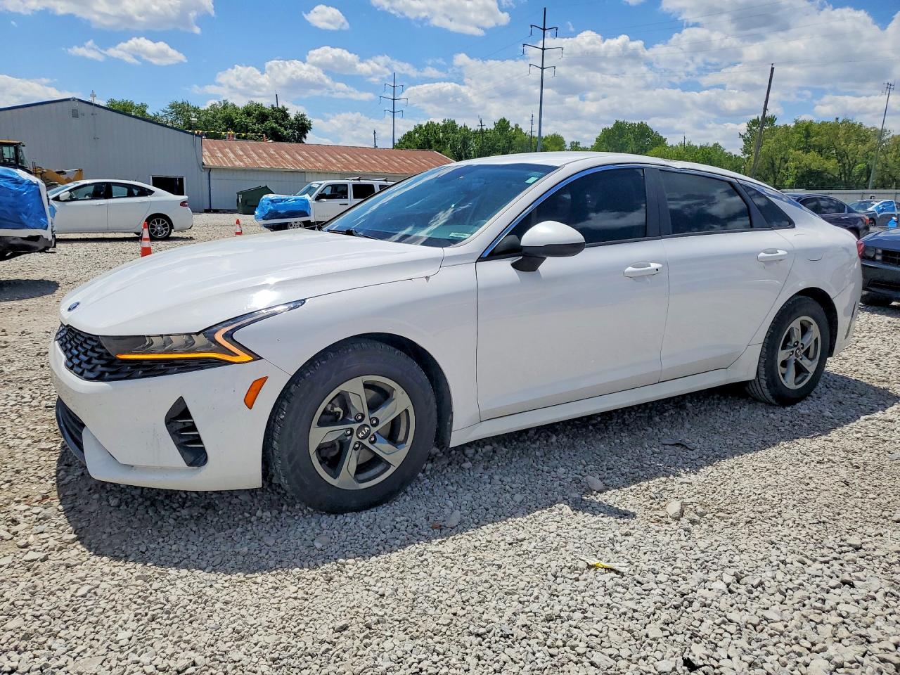 Salvage Kia K5 Image