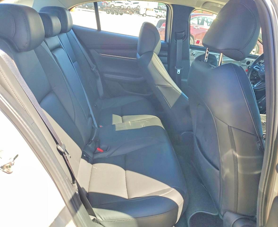 Mazda 3 Preferred
