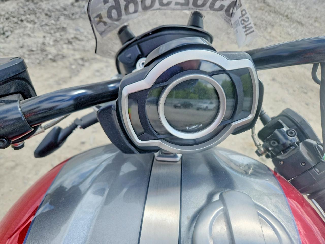 Triumph Rocket 3 R