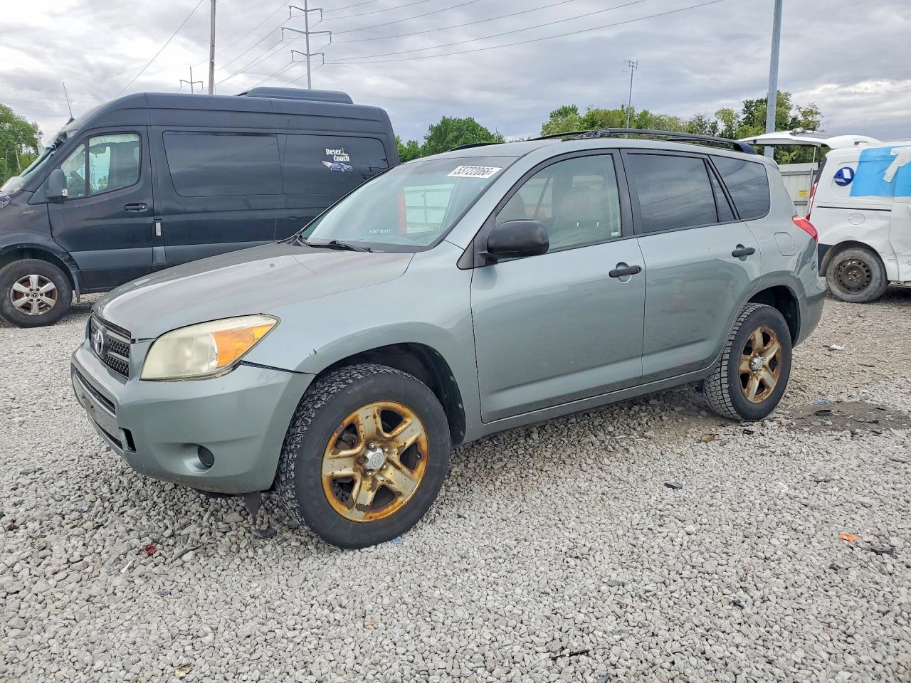 Salvage Toyota RAV4 Image