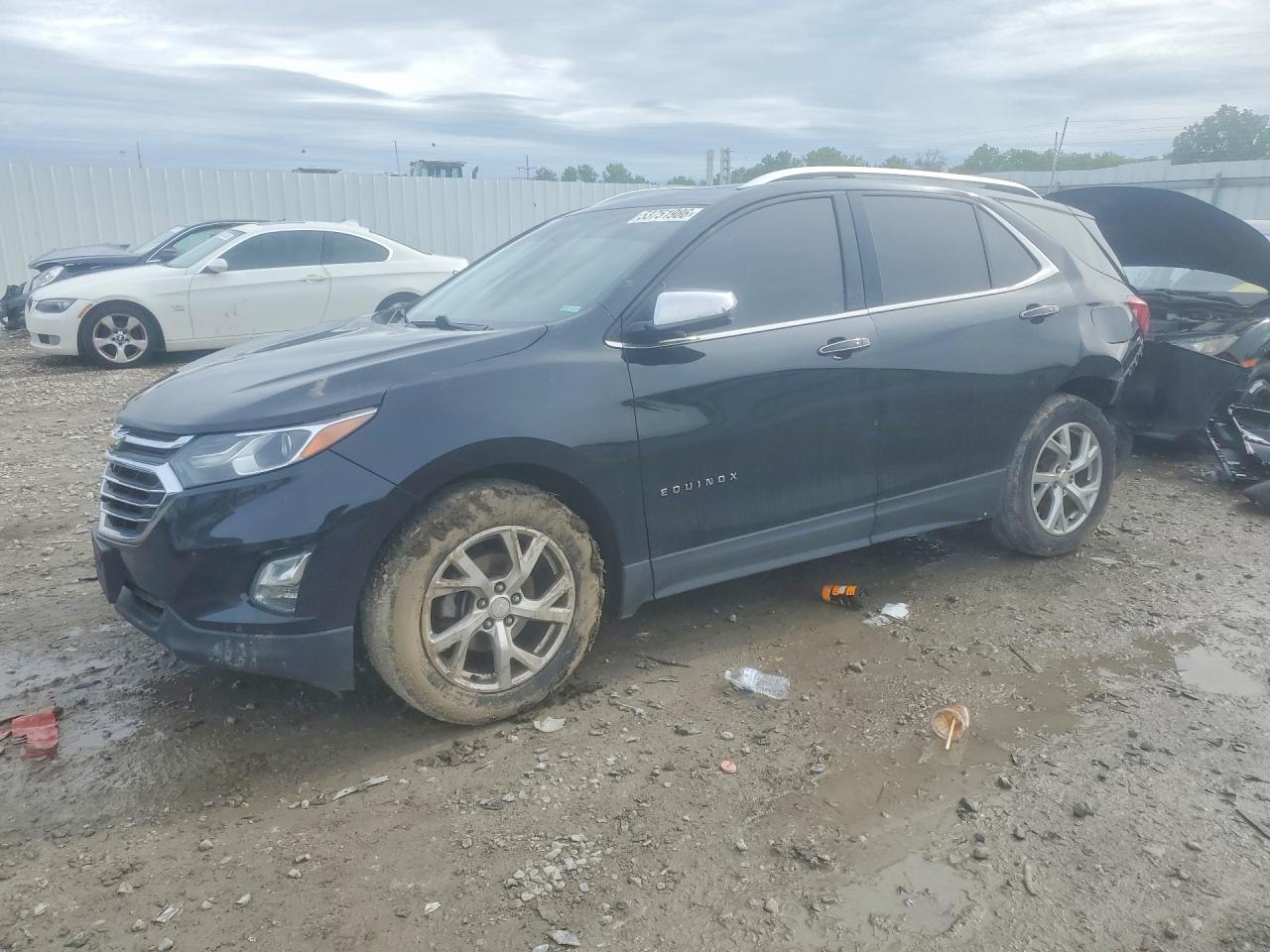 Salvage Chevrolet Equinox Image