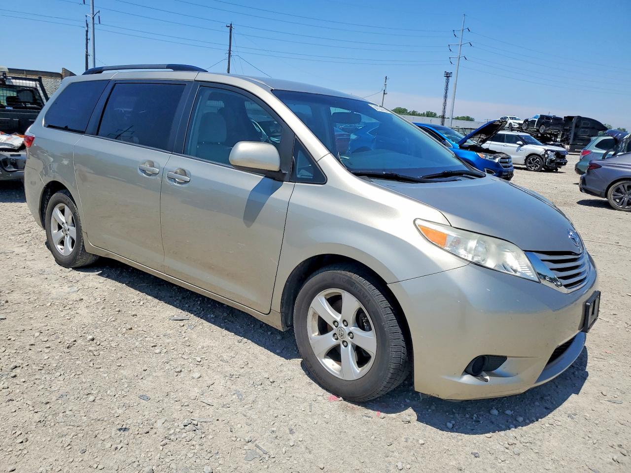Toyota Sienna Le