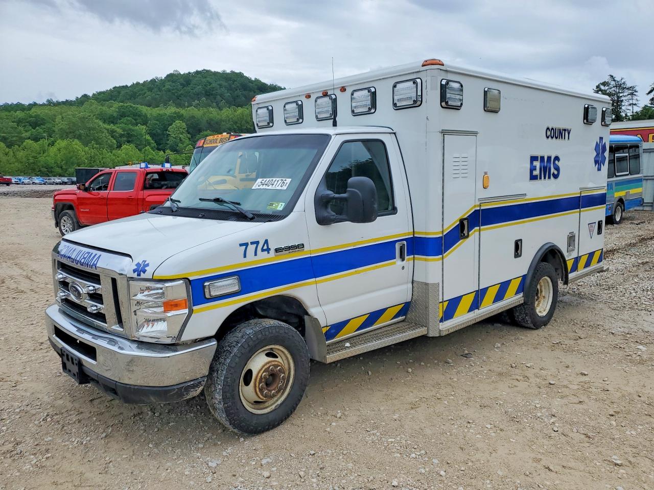 Salvage Ford Econoline Image