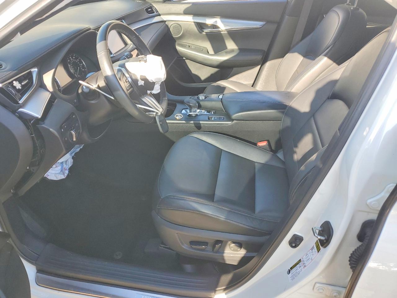 INFINITI Qx Essential