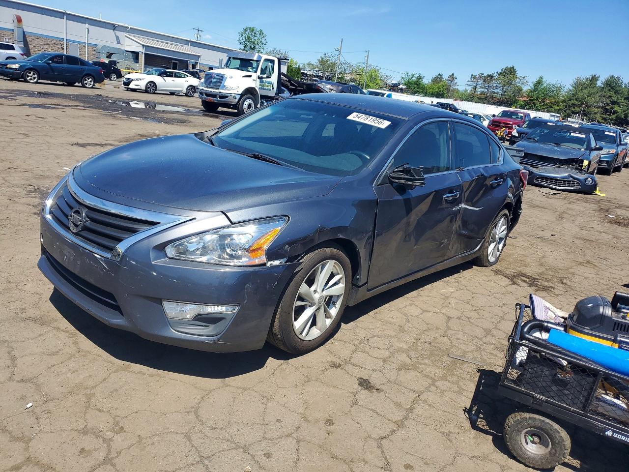 Salvage Nissan Altima Image
