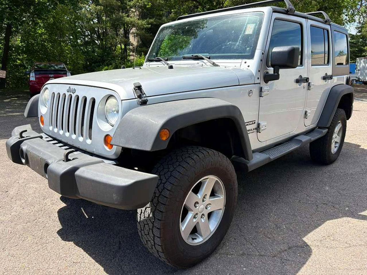 Salvage Jeep Wrangler Image