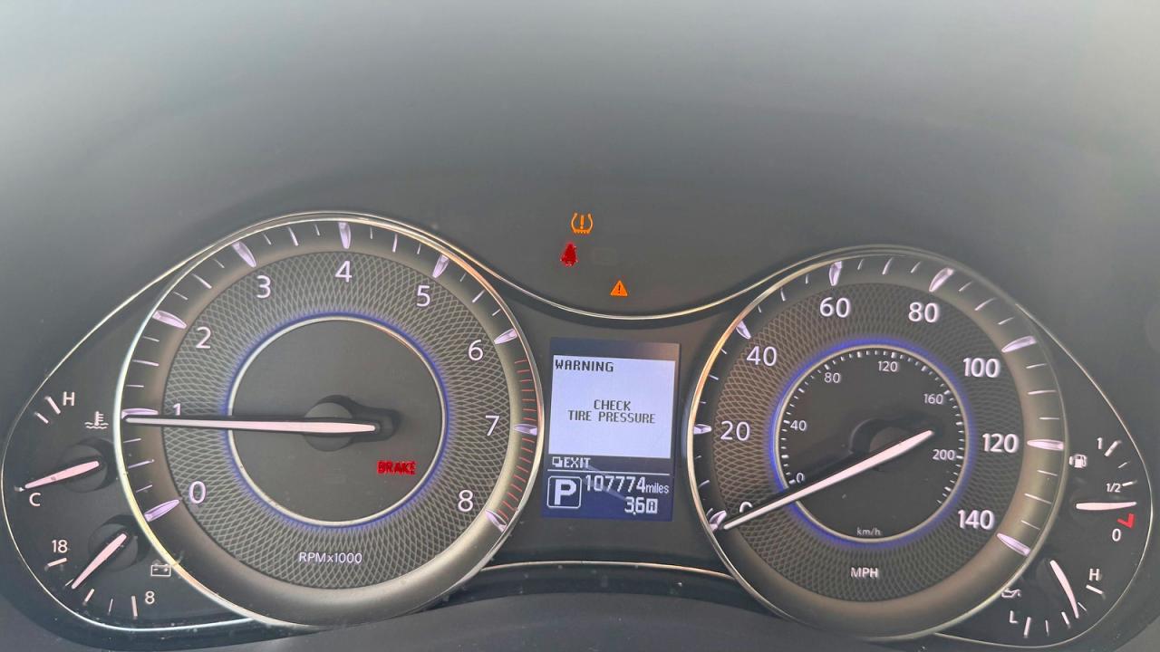 INFINITI Qx Base