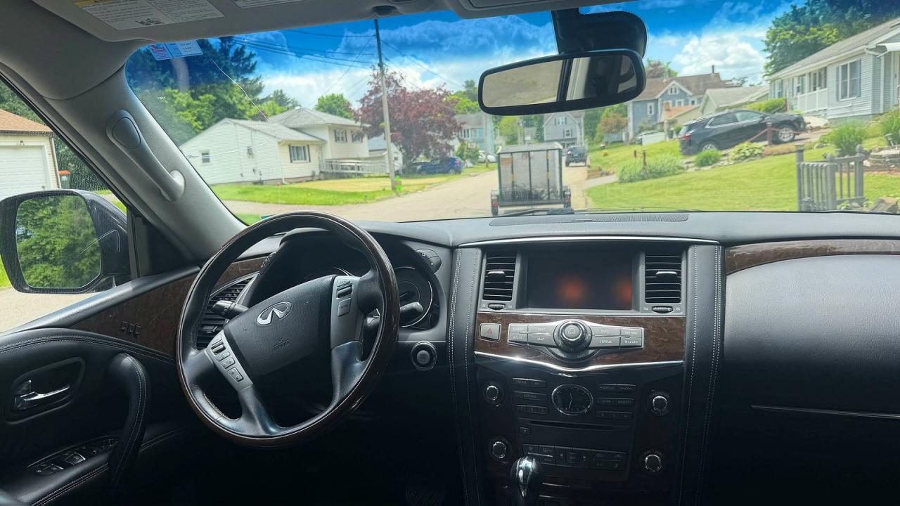 INFINITI Qx Base