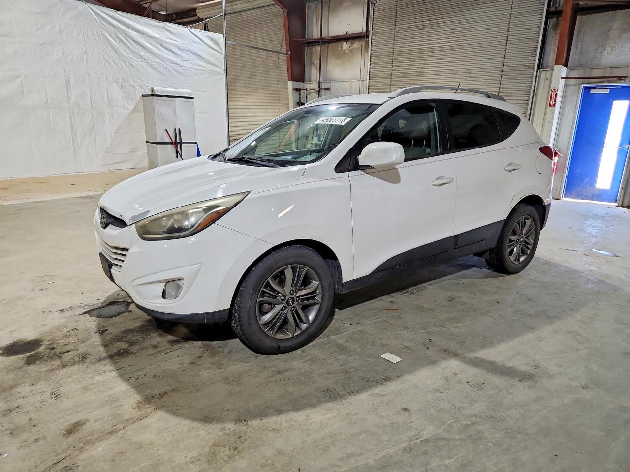 Salvage Hyundai TUCSON Image