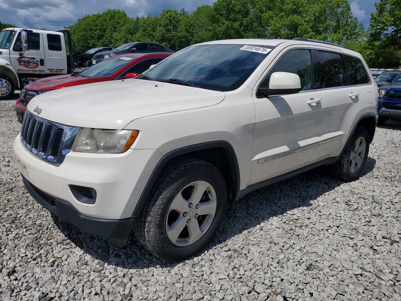 Salvage Jeep Grand Cherokee Image
