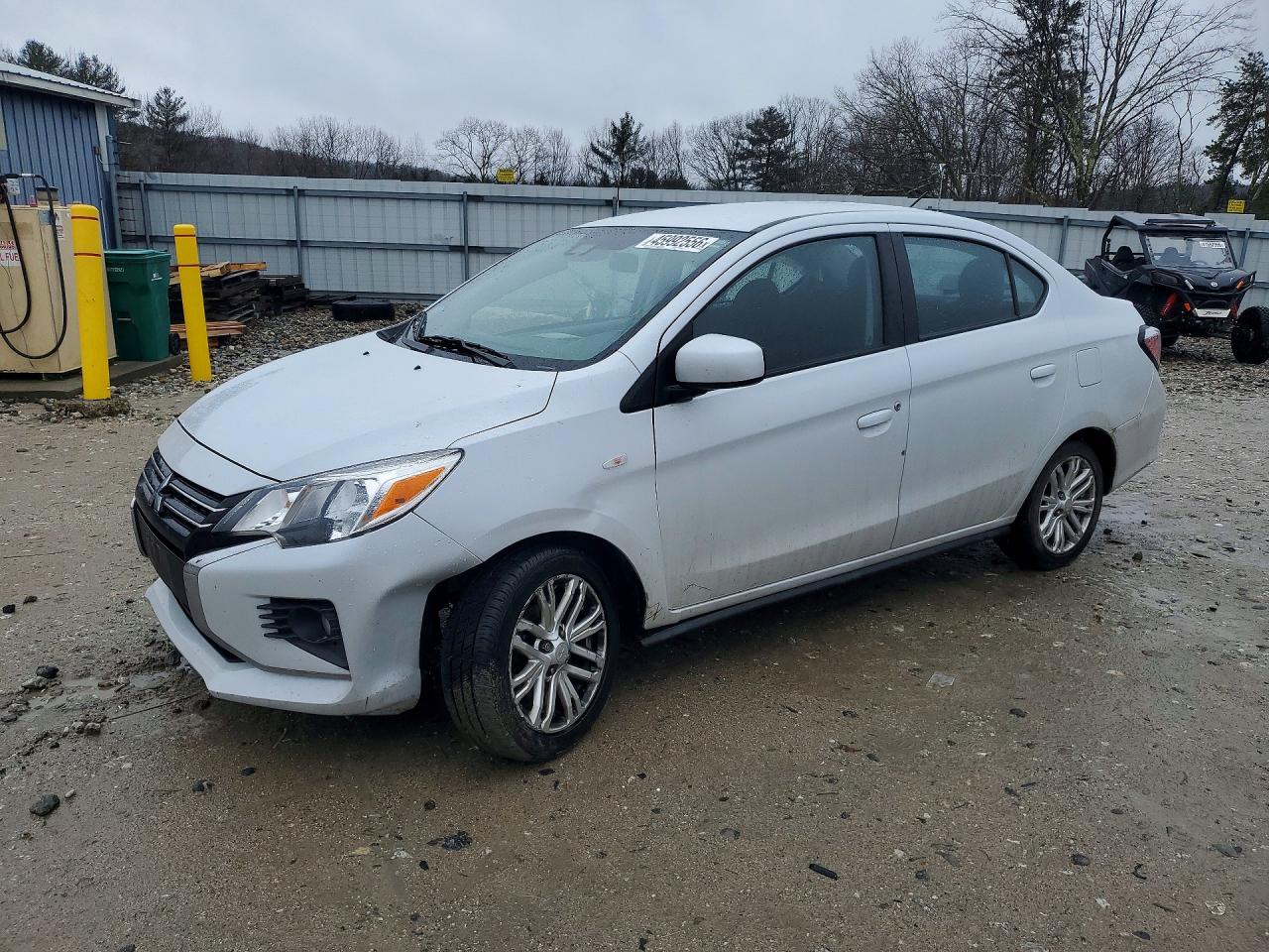 Salvage Mitsubishi Mirage Image