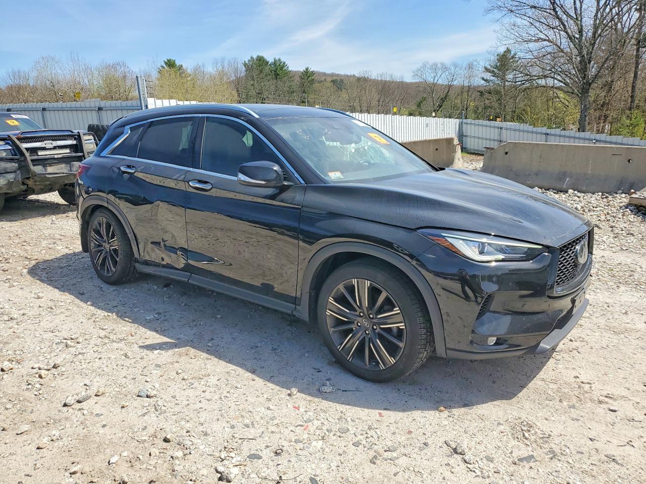 INFINITI Qx Luxe