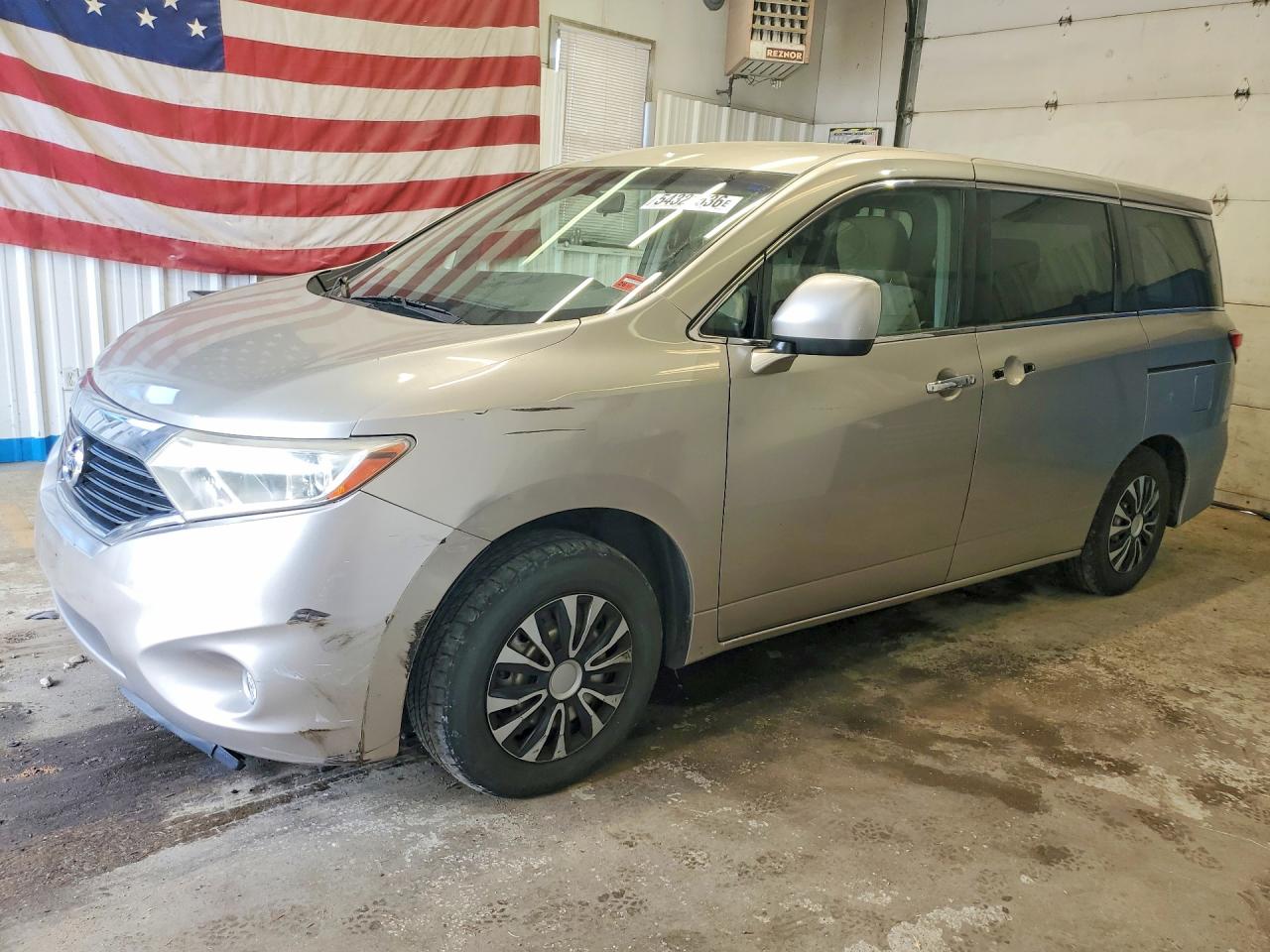 Salvage Nissan Quest 3.5 Image