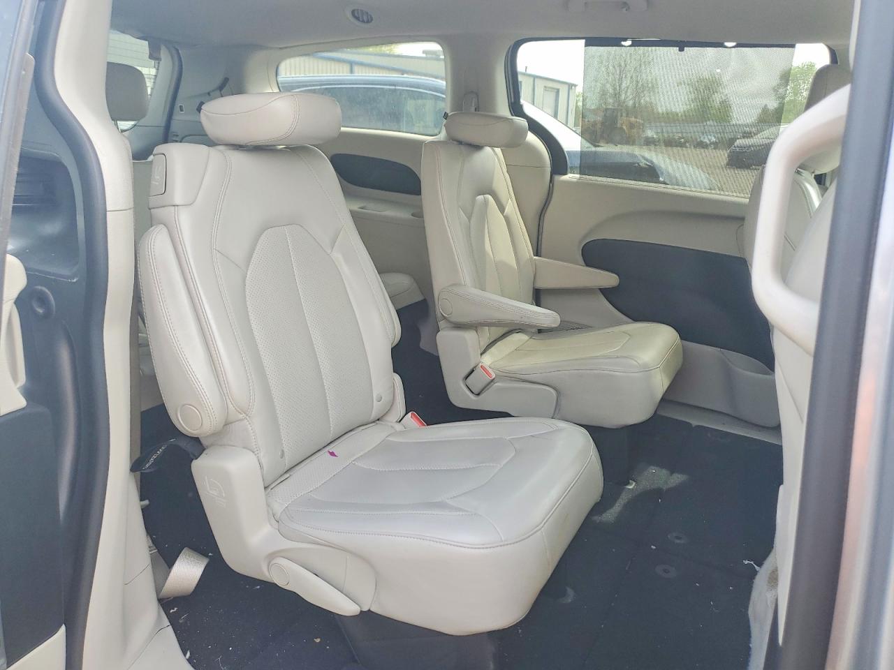 Chrysler Minivan Lxi
