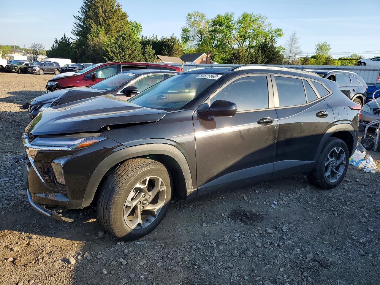 Salvage Chevrolet Trax Image