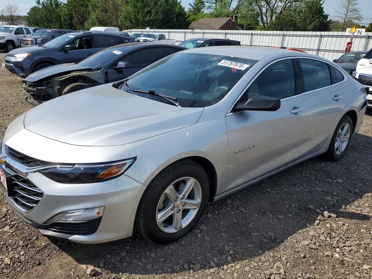 Salvage Chevrolet Malibu Image