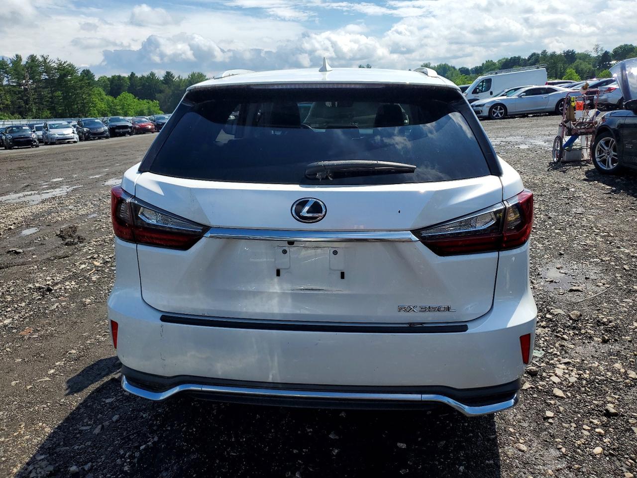 Lexus RX Base